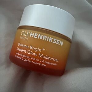 Ole Henriksen Banana Bright+ Instant Glow Moisturizer Vit C + Niacinamide